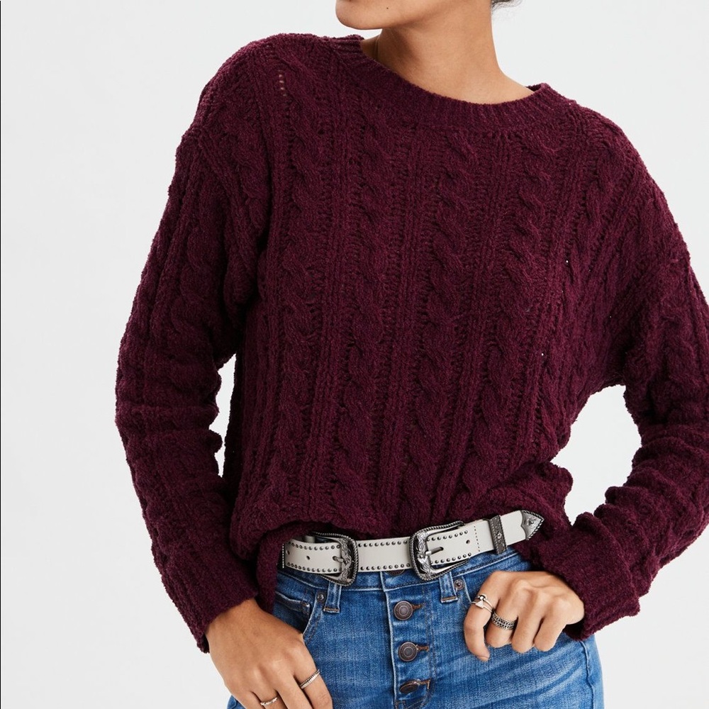 Women’s AE sweater